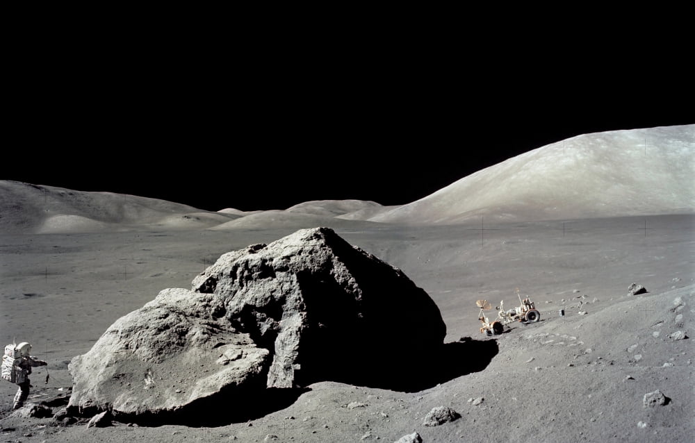 Apollo 17 Canvas Art - Stocktrek Images (35 x 22)