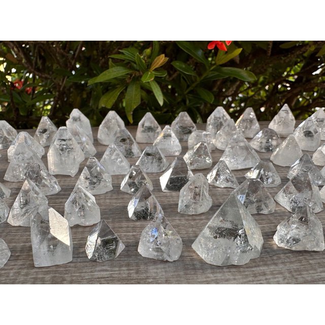 Apophyllite Tips, Apophyllite Pyramid for Dispelling Fear and Anxiety