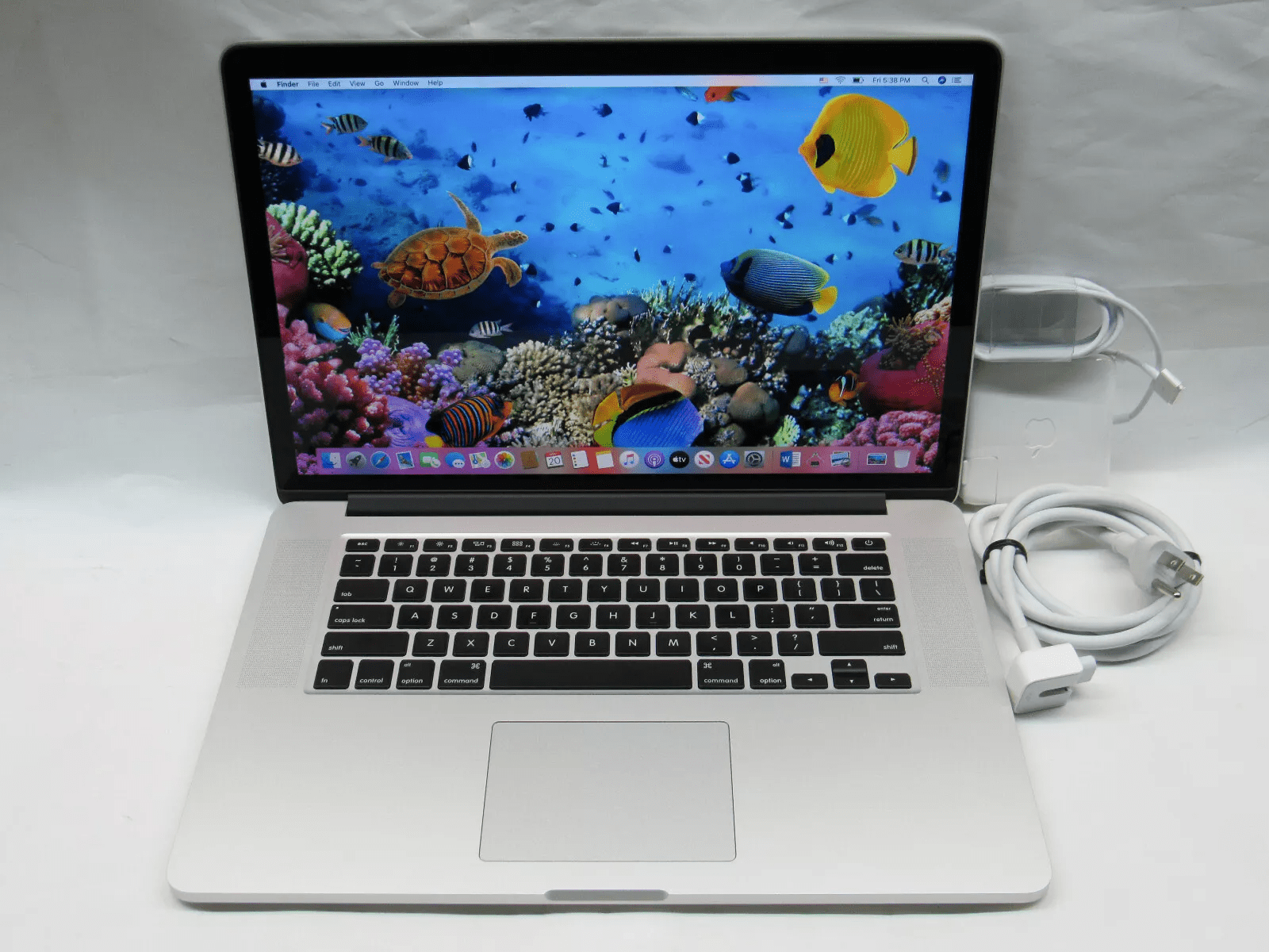 Pre-Owned Apple MacBook Pro 15-Inch Retina Laptop i7 2.2GHz Pre-Owned Apple MacBook Pro 15-Inch Retina Laptop i7 2.2GHz