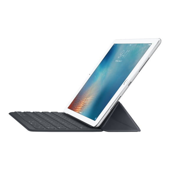Pre-Owned Apple Smart - keyboard and folio case 9.7"