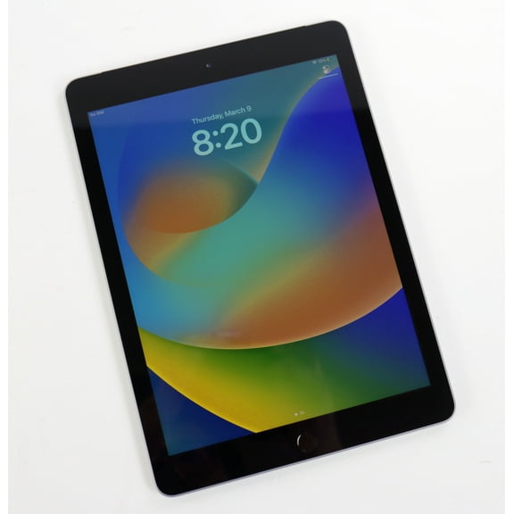 Restored Apple iPad 5 Tablet 32GB Space Gray WiFi