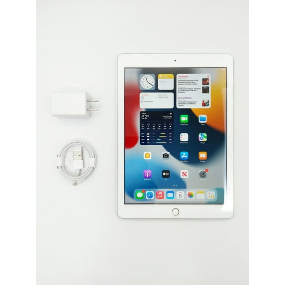 Pre-Owned Apple iPad 6 9.7" Tablet 32GB WiFi, Silver (Used - Good)