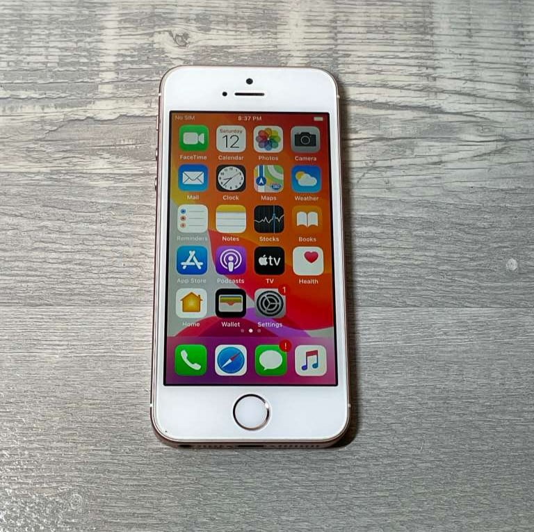 Holiday iPhone SE Deals | Gold - Walmart.com