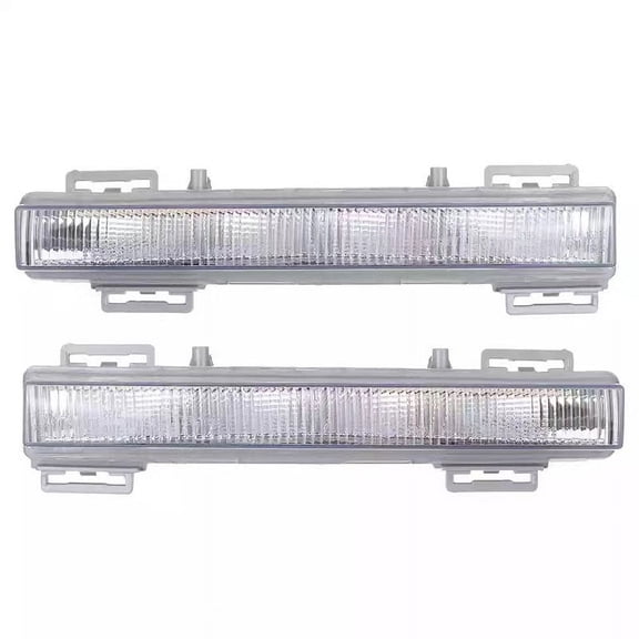 Applicable to Mercedes-Benz GLK-class ML-class GL-class front bumper daytime running light LED light X204W166X166 A2049065401