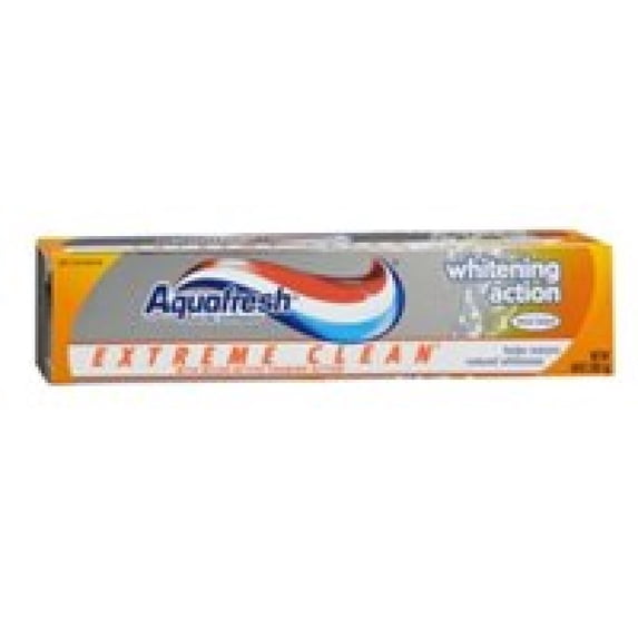 Aquafresh Extreme Clean Fluoride Toothpaste, Whitening Action 5.60 oz (Pack of 3)