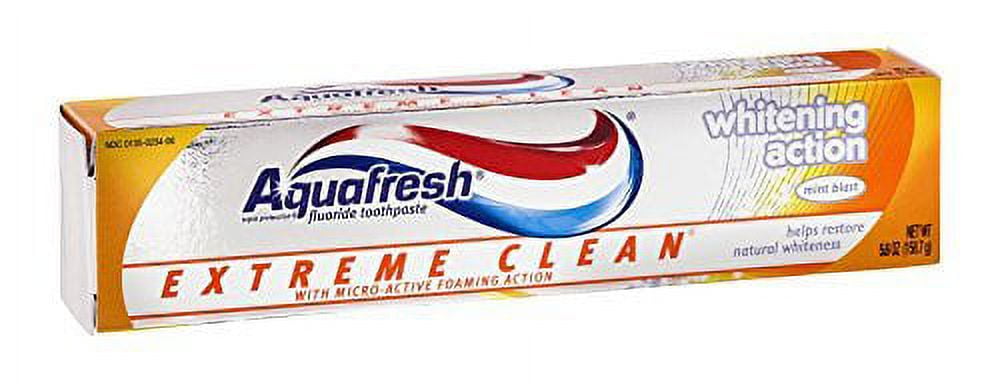 Aquafresh Extreme Clean Whitening 5.6 Ounces (Pack of 9)