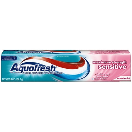 Aquafresh Maximum Strength Sensitive + Gentle Whitening Toothpaste, Smooth Mint 5.6 oz