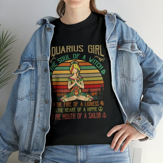 Aquarius Girl The Soul Of A Witch Birthday Women Love Yoga T-Shirt