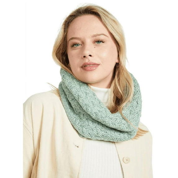 Aran Woollen Mills Women`s Infinity Cable Knitted Scarf 100% Premium Merino Wool Made in Ireland