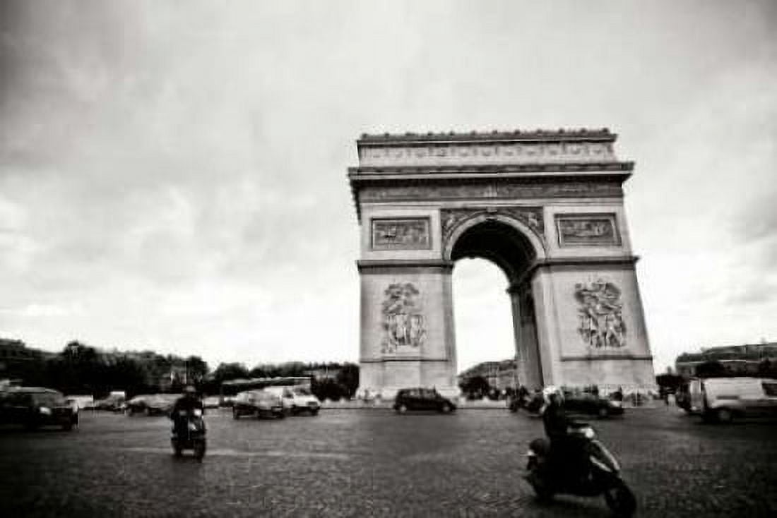 Arc de Triomphe II Canvas Art - Erin Berzel (12 x 18)