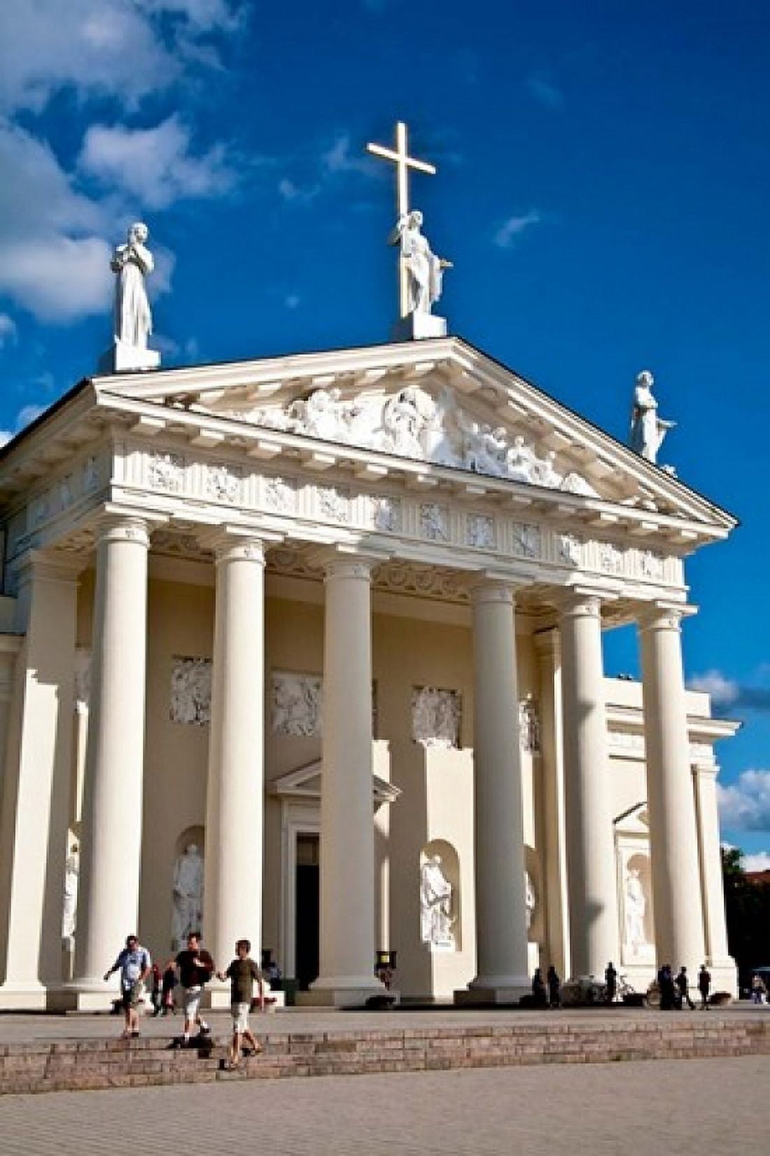 Arch-Cathedral Basilica Vilnius Lithuania I Canvas Art - Miva Stock DanitaDelimont (20 x 30)