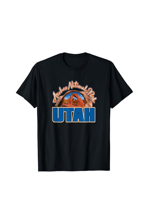 Arches National Park Moab Utah Delicate Arch Souvenir Gift Men & Women T-Shirt - Perfect Gifts For Everyone
