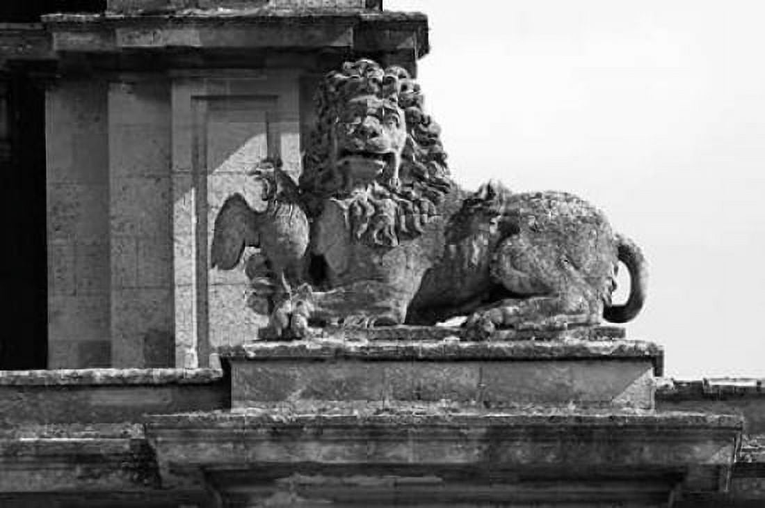 Architectural Detail Blenheim Palace Canvas Art - Cyril Blue (12 x 18)