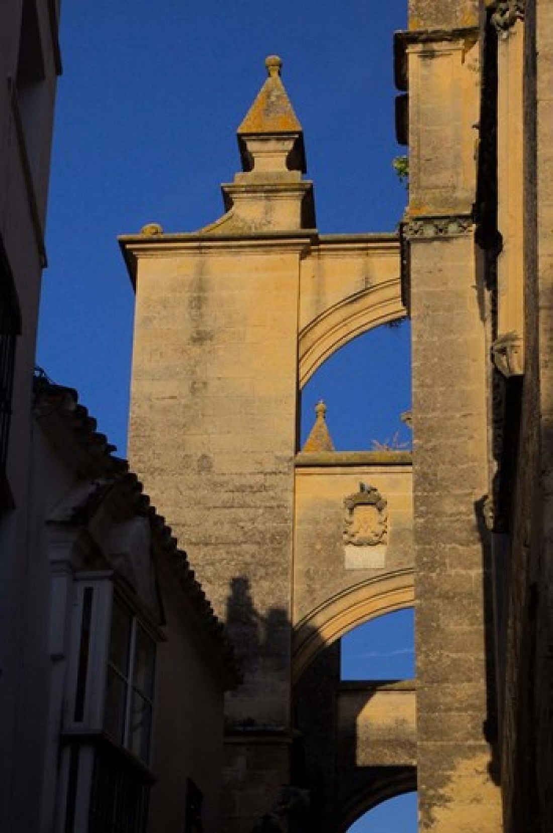 Archway in Arcos De la Frontera Arcos De la Fontera Andalusia Spain Canvas Art - Julie Eggers DanitaDelimont (25 x 38)