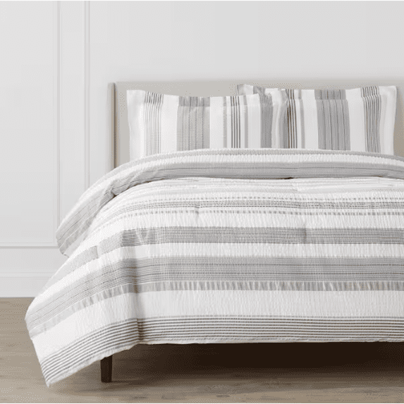 Arden 3-Piece White and Gray Textured Stripe King Comforter Set