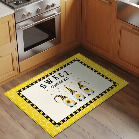 Area Rug 2x3ft Sweet Gnomes Bee Washable Area Rugs for Living Room Daisy Flower Bee Honeycomb Cute Non-Slip Kitchen Mats Soft Carpet for Entryway, Bathroom, Office, and Home Decor