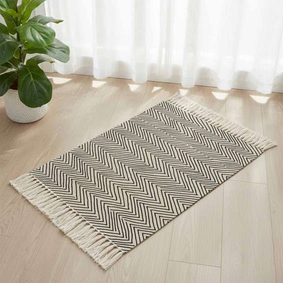 Area Rug with Tassels 2x3ft, Black Herringbone Retro Linen Kitchen Runner Rug for Hallway Bedroom Throw Rugs, Abstract Geometric Texture Soft Door Mat for Bathroom Entrance Living Room