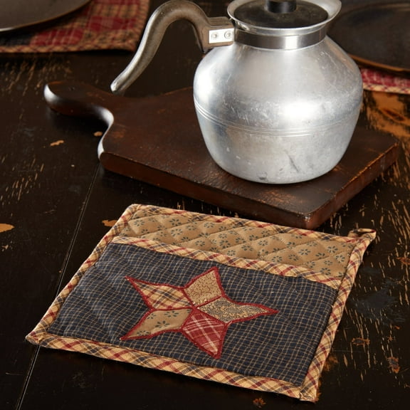 VHC Brands 12262 Arlington Patchwork Star Pot Holder