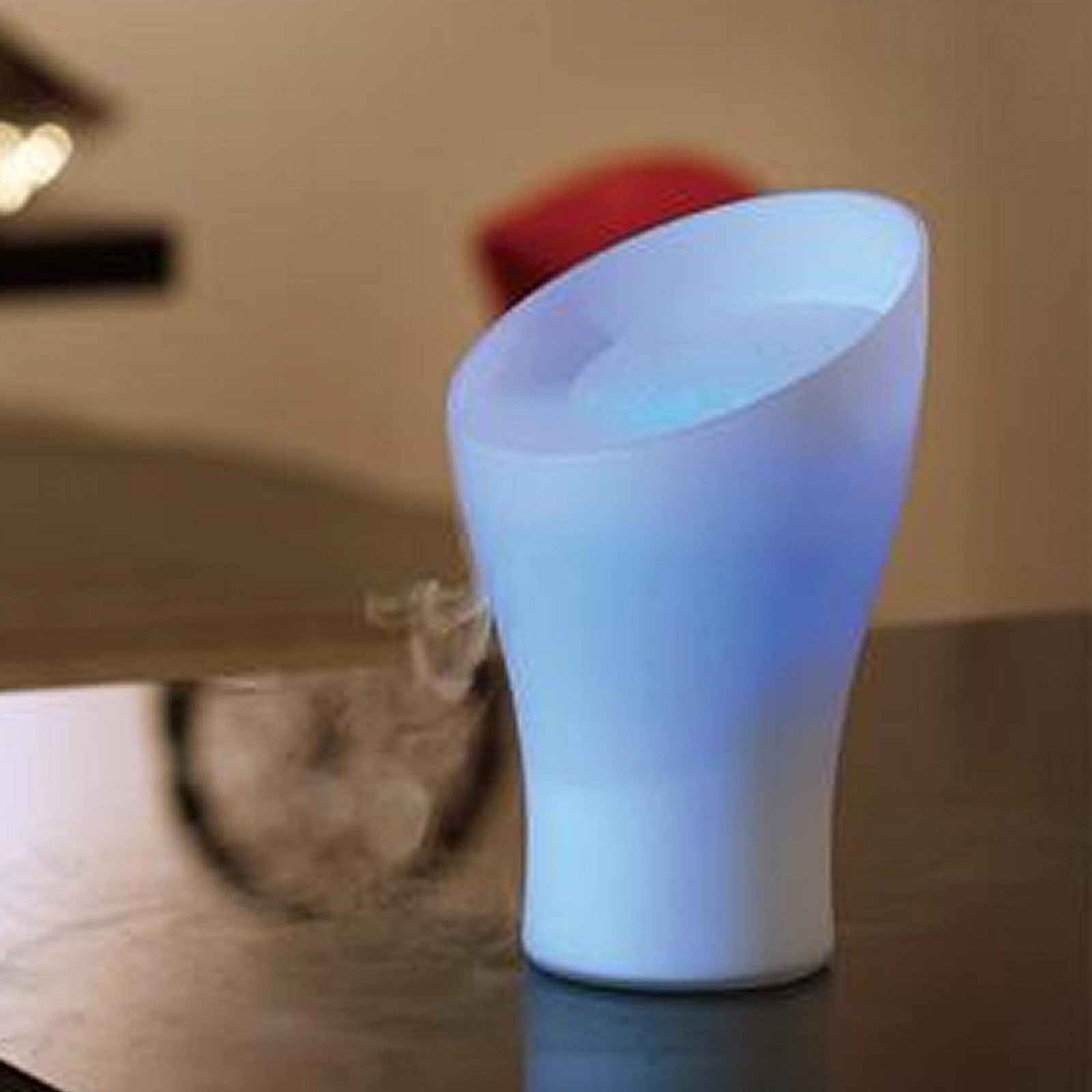 Aroma Mist Diffuser Lamp, White, Ceramic Base, High Quality, Add your own Aroma Oil, Accent the whole room, Soothing and Relaxing. Product Size: 6.5 x 11.80 x6.5