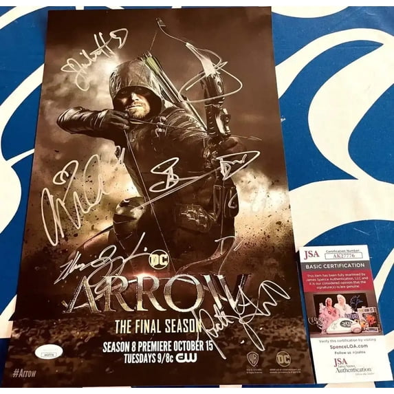 Arrow Cast signed 2019 SDCC Last Season poster Stephen Amell Katie Cassidy Rick Gonzalez David Ramsey JSA