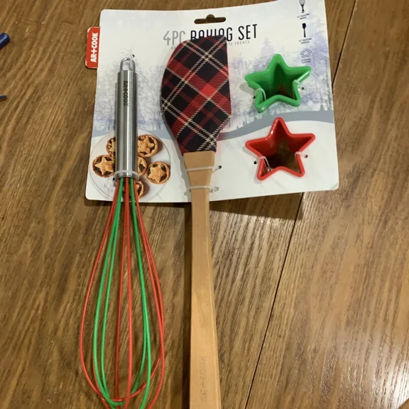 Art And Cook 4 Pc Holiday Baking Set  Multi-Colored Whisk & Plaid Spatula