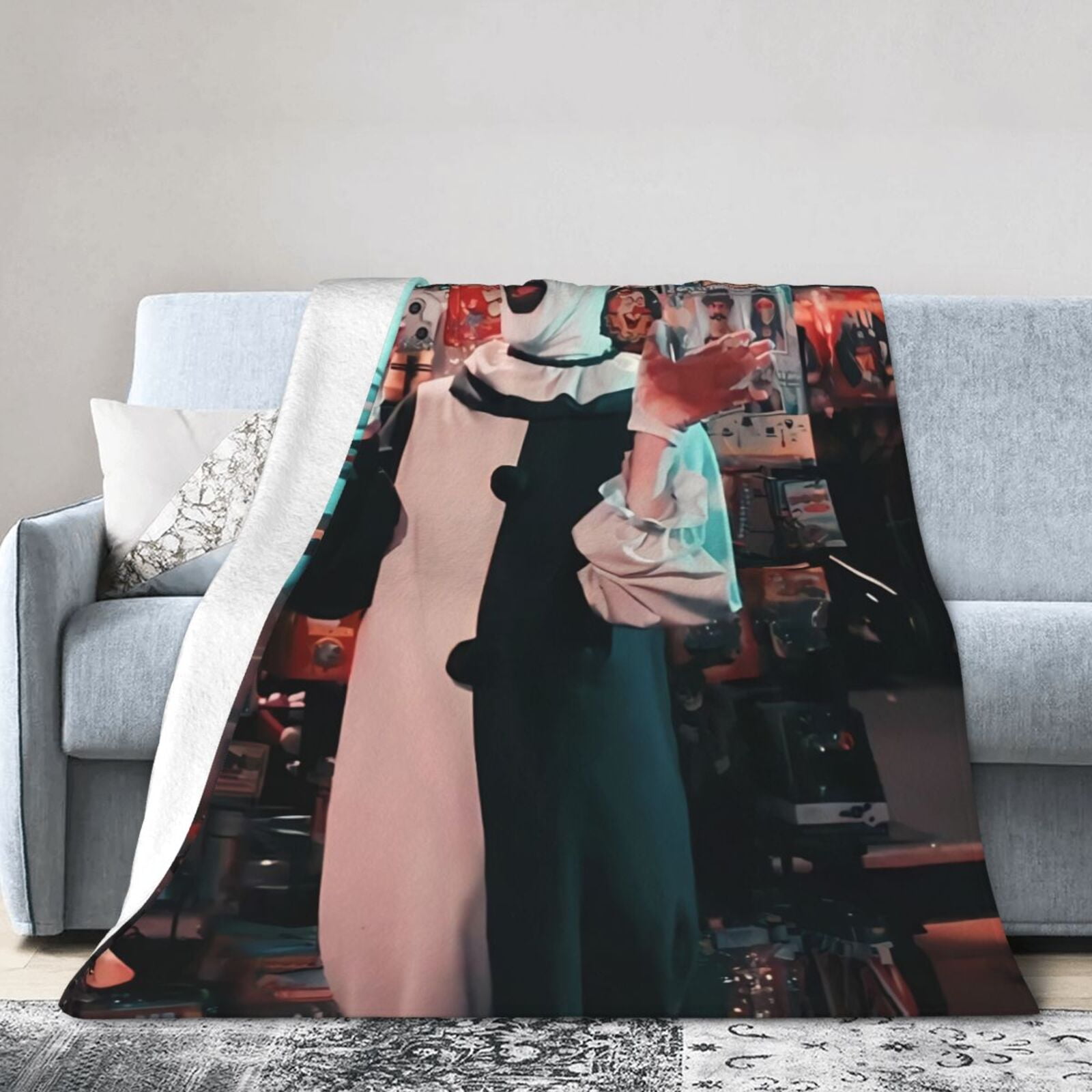 Art The Clown Throw Blanket, All Season Decorative Soft Cozy Fleece