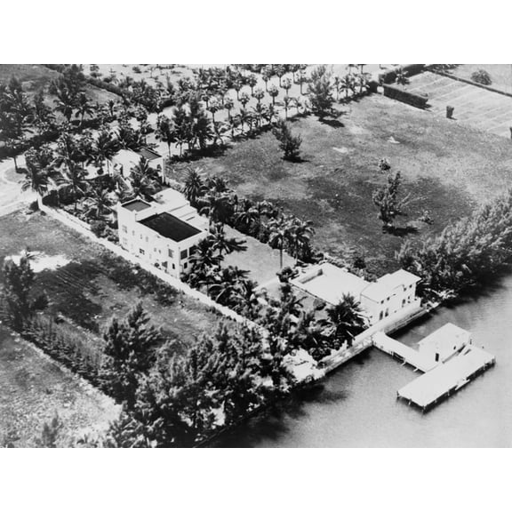 Art.com Al Capone's Luxurious Florida Estate, 1930s Photo, 16" x 12"