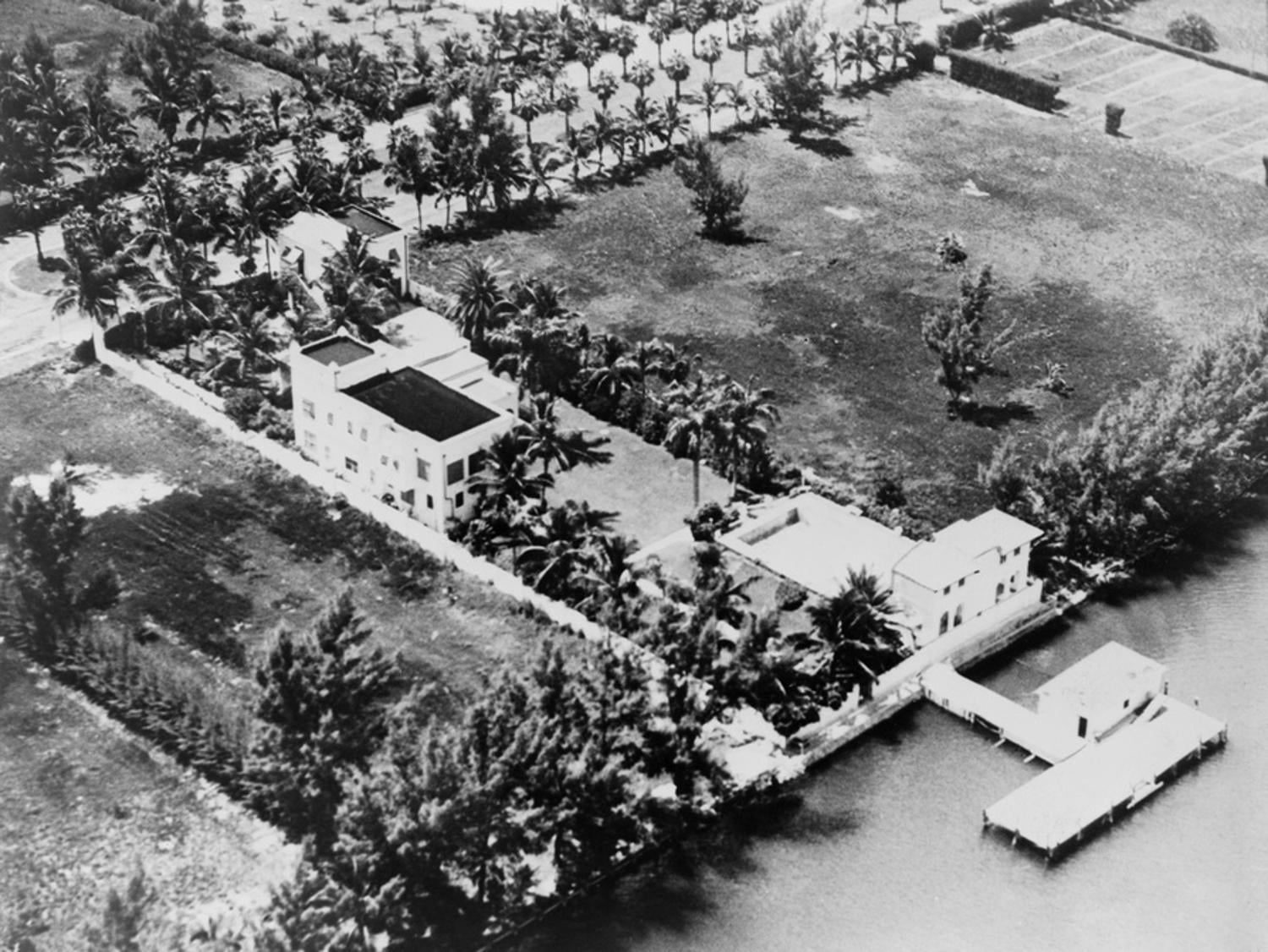 Al Capone's Luxurious Florida Estate, 1930s Photo, 32" x 24