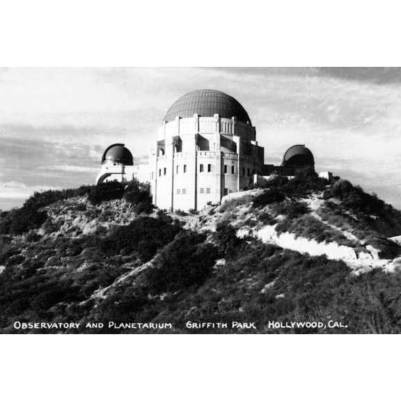 Art.com Hollywood, California - Griffith Park Observatory and Planetarium Art Print by Lantern Press, 18" x 12"