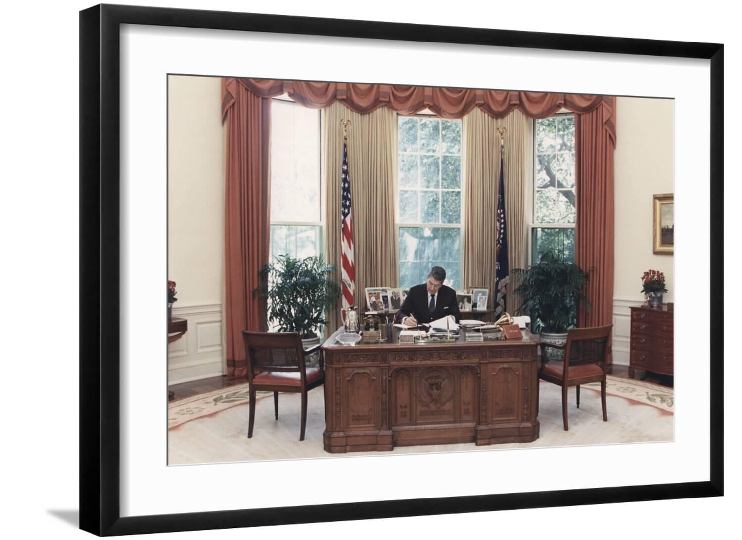 Art.com President Reagan Working at His Desk in the Oval Office. July ...