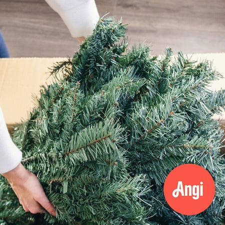 Artificial Christmas Tree Setup