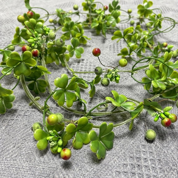 Artificial Clover Vine 2 Meters for Wedding Home Festive Atmosphere Decoration Green Wall Artificial Flower Vine