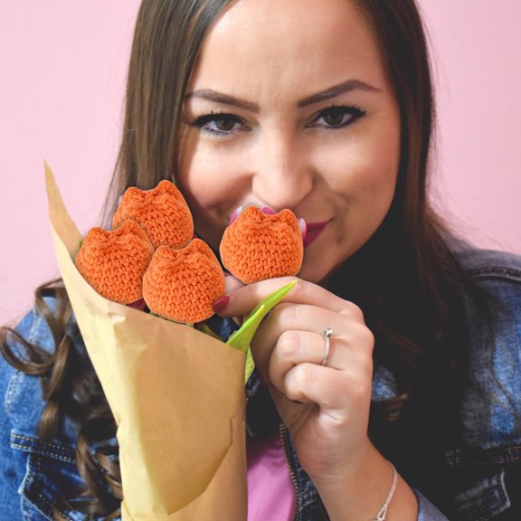 Artificial Crochet Tulips | Handcrafted Wool Lifelike Flowers | Decorative Knitted Bouquet | Soft Durable Simulation Arrangement | Multiple Color Options | 1 Piece | Ideal Home & Office Decor Gift