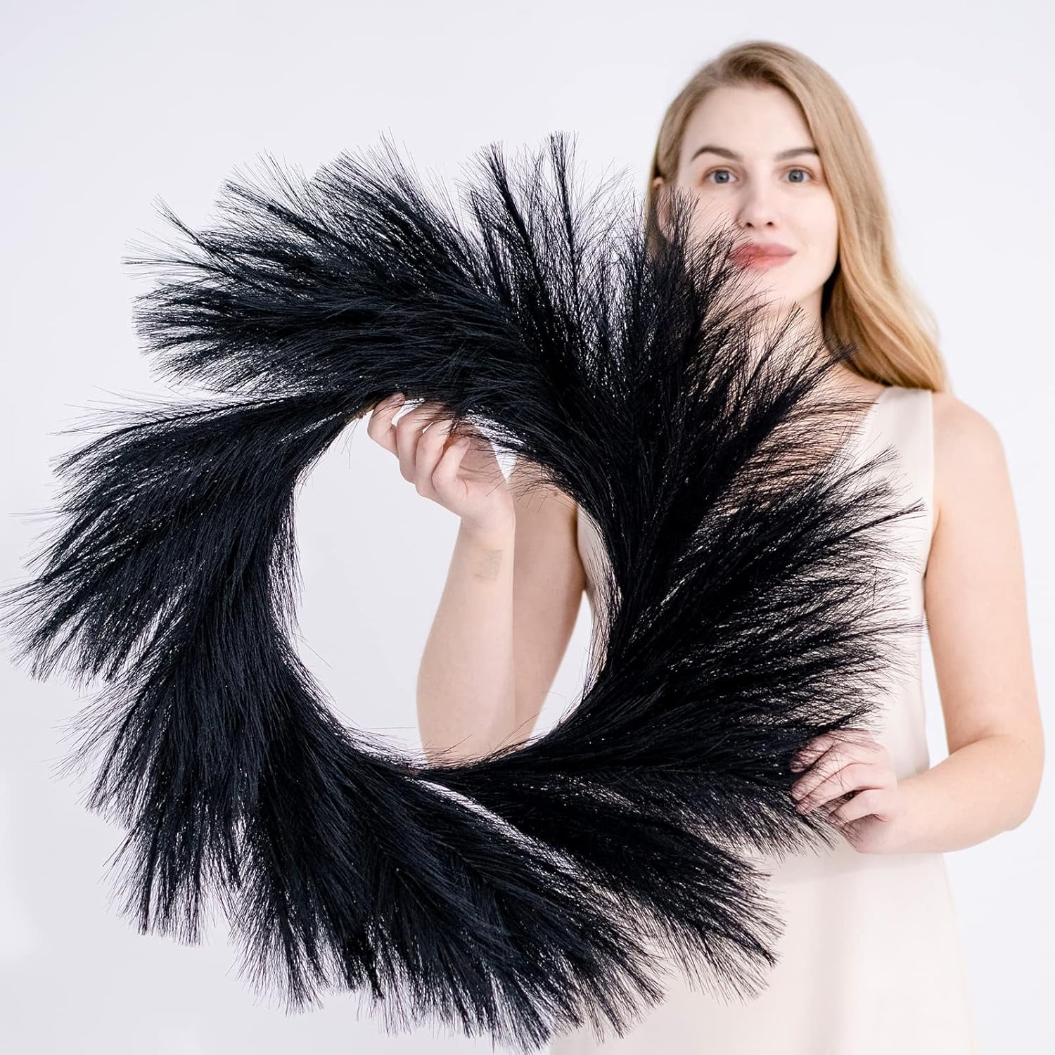 Artificial Pampas Wreath Indoor, 26" Brown Faux Pampas Dried Flower Fall Decor for Outdoor Boho Style Home Decor (Brown, 1)