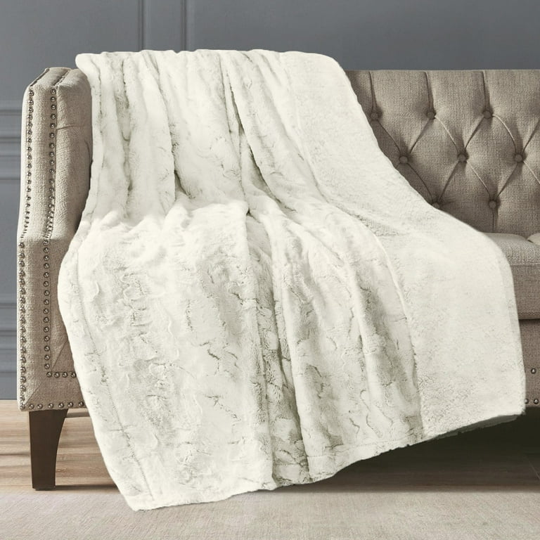 Artisan 34 Plush Faux Rabbit Fur and Extra Soft Sherpa Reversible