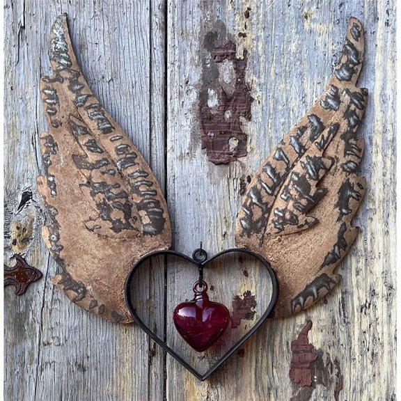 Artisans Gallery ATE-017U-CF 1 lbs Medium Up Wings Heart with Extra Small Glass Crackled Fuchsia Heart