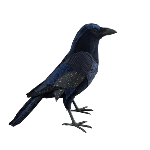 Artistic Raven Sewing Craft Kit, Handmade Crow Fabric Plush Decoration DIY Textile Bird Ornament for Gothic Home Decor Halloween Display Shelf Table Decorative Collectible