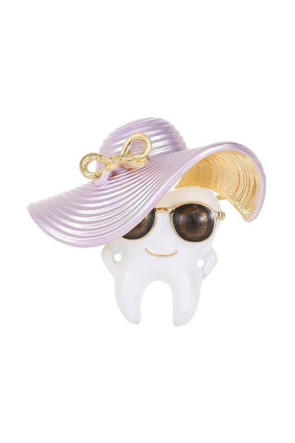 Artistic Teeth Shaped Brooch Sturdy Alloy Construction Eye Catching Design For Fashion Enthusiasts And Collectors