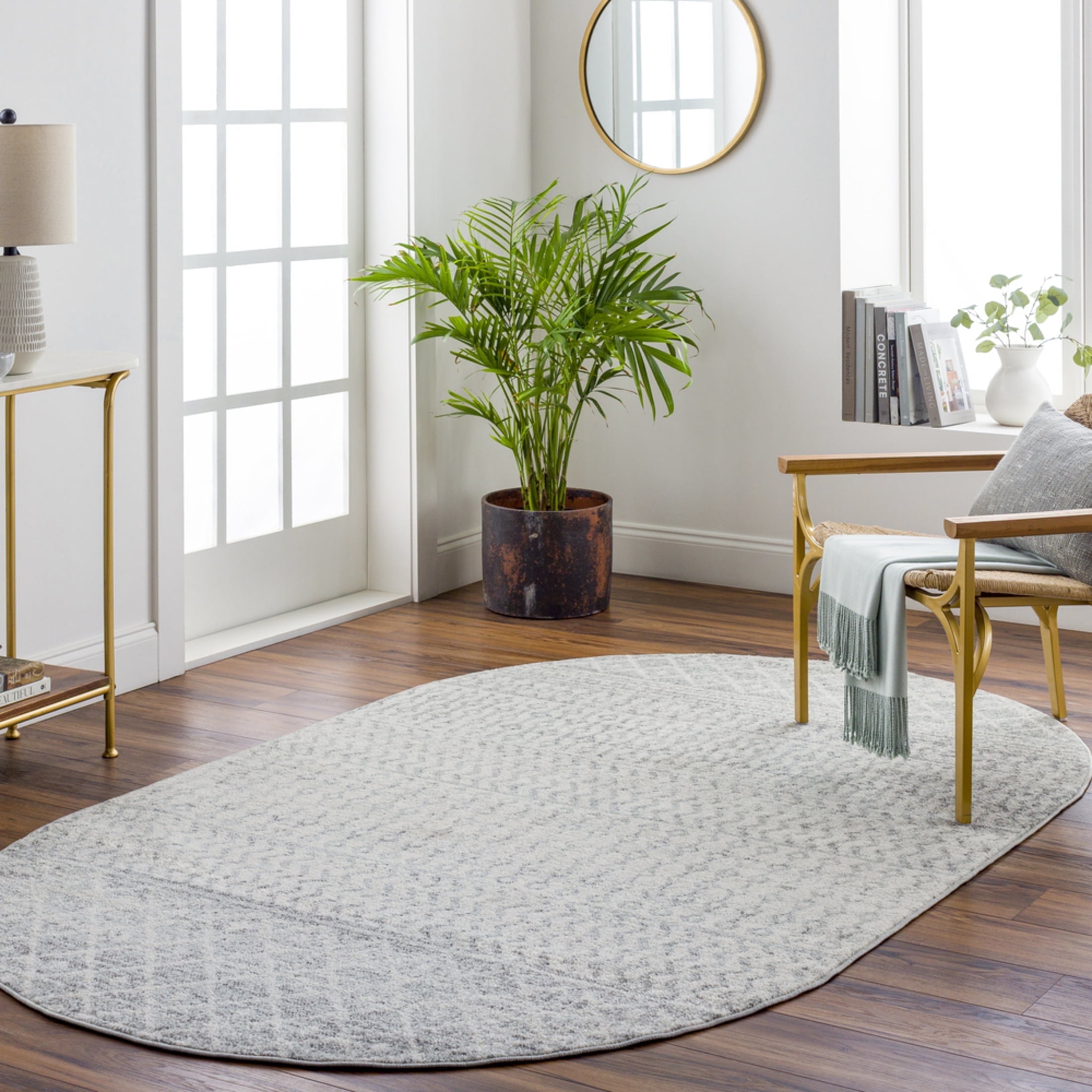 Kenmore Oval Light Gray and White Synthetic Area Rug