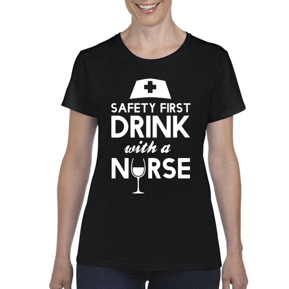Artix - Women's T-Shirt Short Sleeve - Safety First With A Nurse