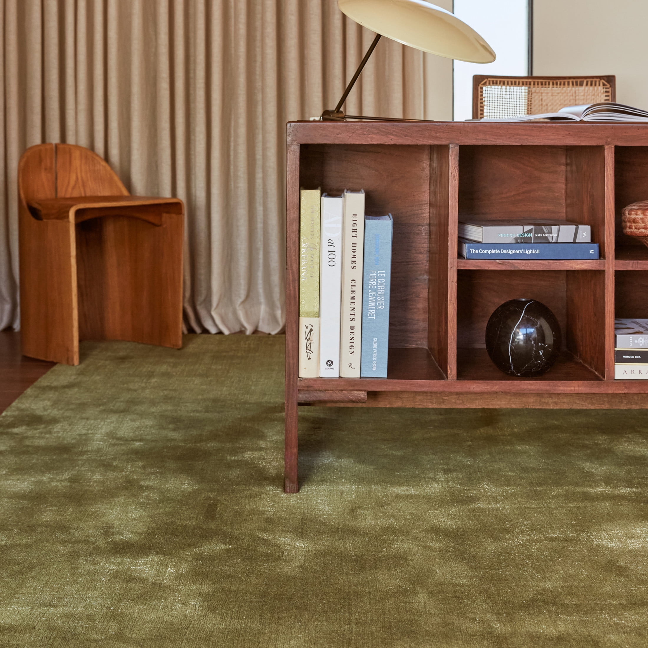 Handmade Verdant Green Round Wool Area Rug, 48 inches