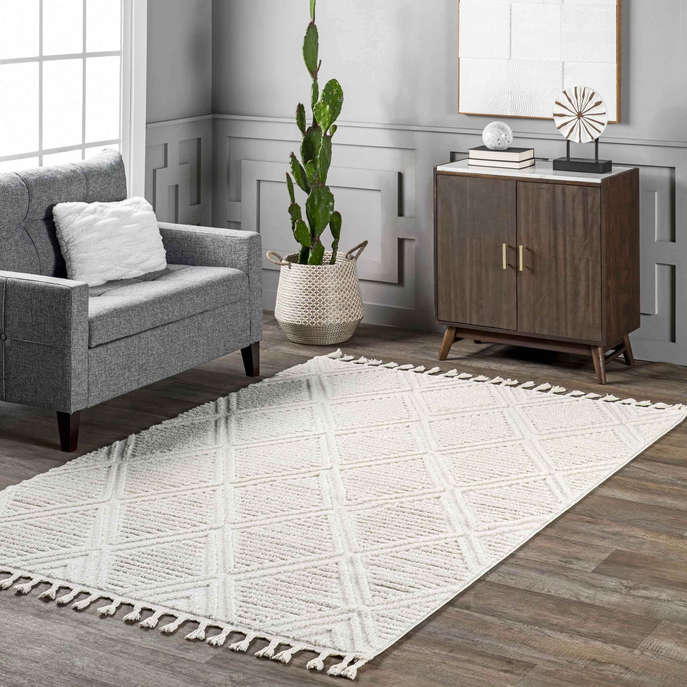 Ivory Diamond Pattern Synthetic Square Area Rug, 6' x 6'