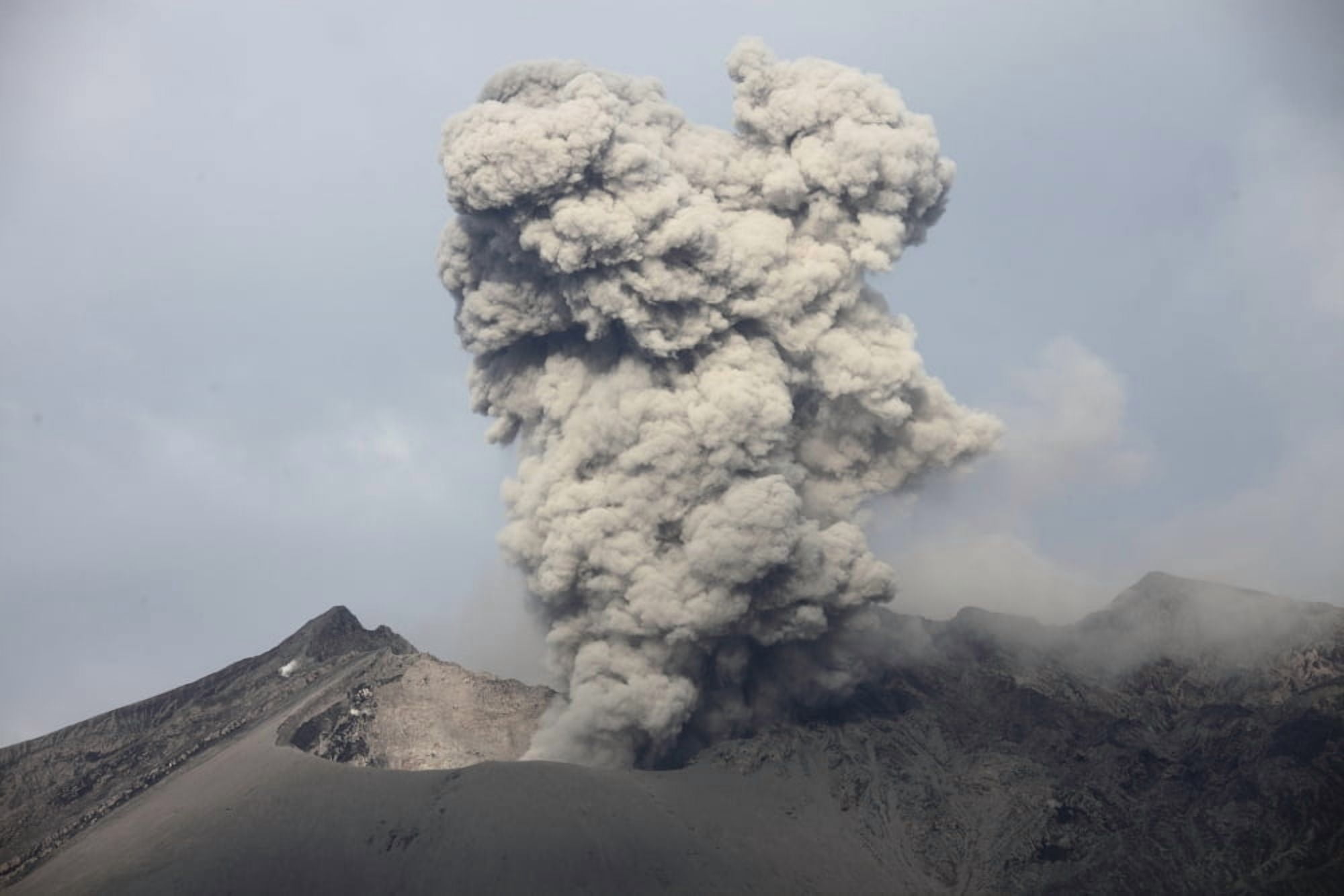 Ash cloud eruption from Sakurajima volcano Japan Canvas Art - Richard RoscoeStocktrek Images (18 x 12)