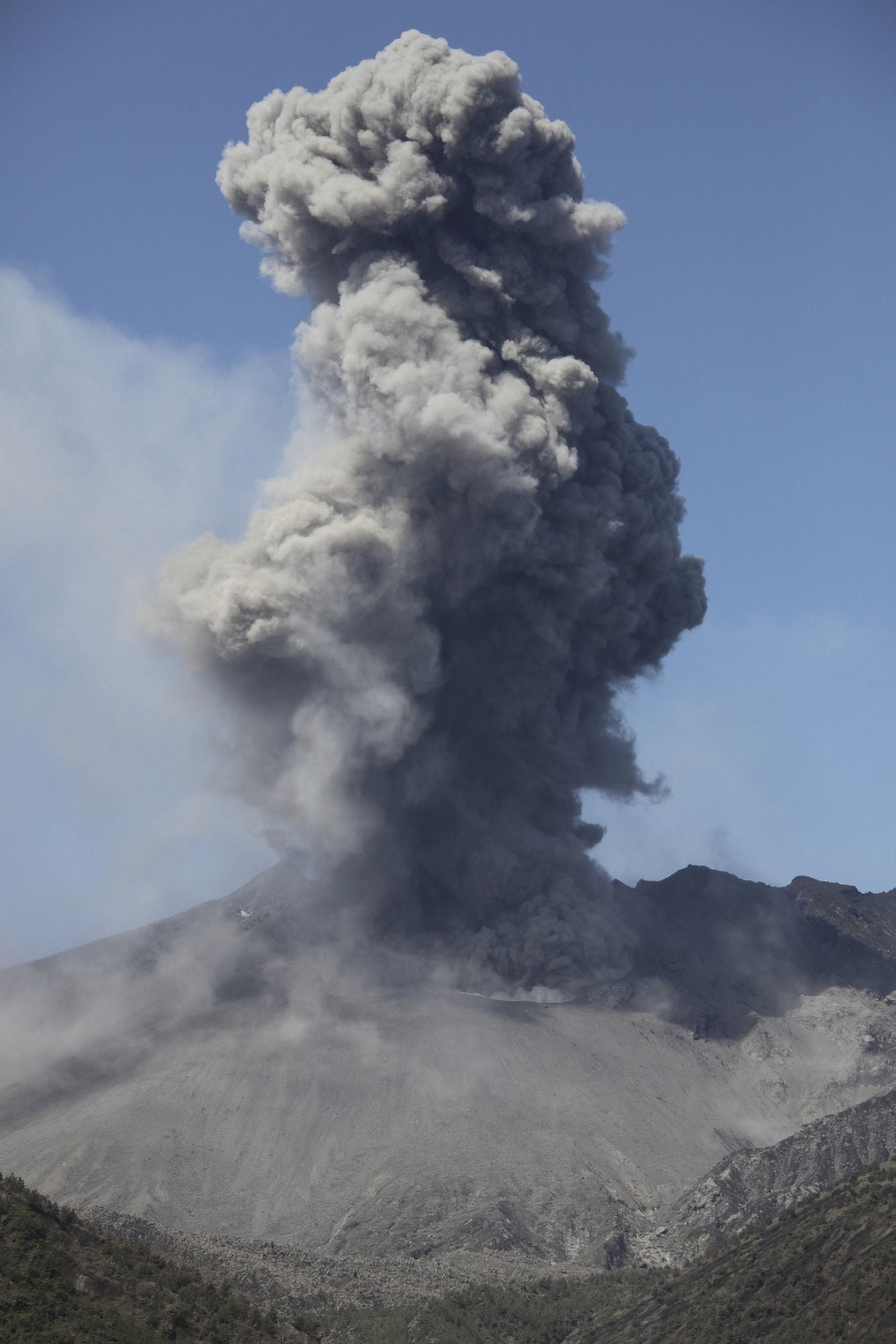 Ash cloud eruption from Sakurajima volcano Japan Canvas Art - Richard RoscoeStocktrek Images (23 x 35)