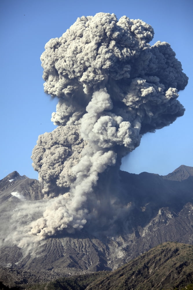 Ash cloud following explosive Vulcanian eruption Sakurajima Volcano Japan Canvas Art - Richard RoscoeStocktrek Images (12 x 18)