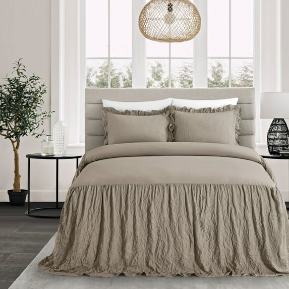 Ashford 3 Piece Quilt Set Crinkle Crush Ruffled Drop