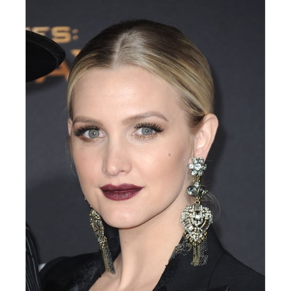 Ashlee Simpson At Arrivals For The Hunger Games Mockingjay Part 2 Microsoft Theater Los Angeles Ca November 16