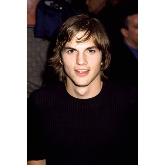 Ashton Kutcher (For That 70S Show) At Fox Upfront Canvas Art - (16 x 20)