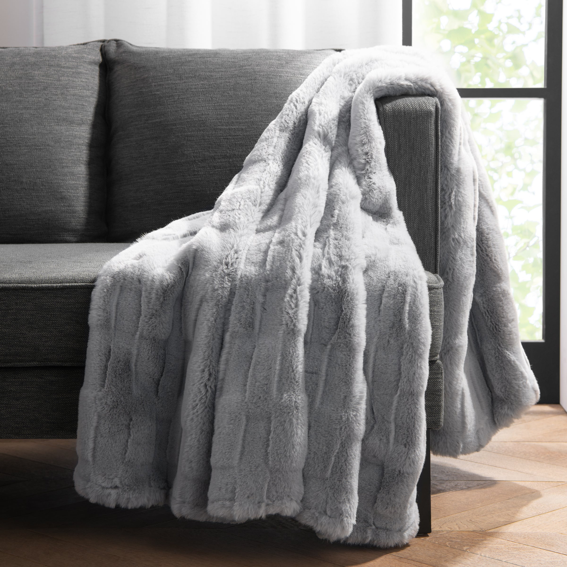 Luxe Grey Faux Fur Reversible Throw Blanket, 50x70
