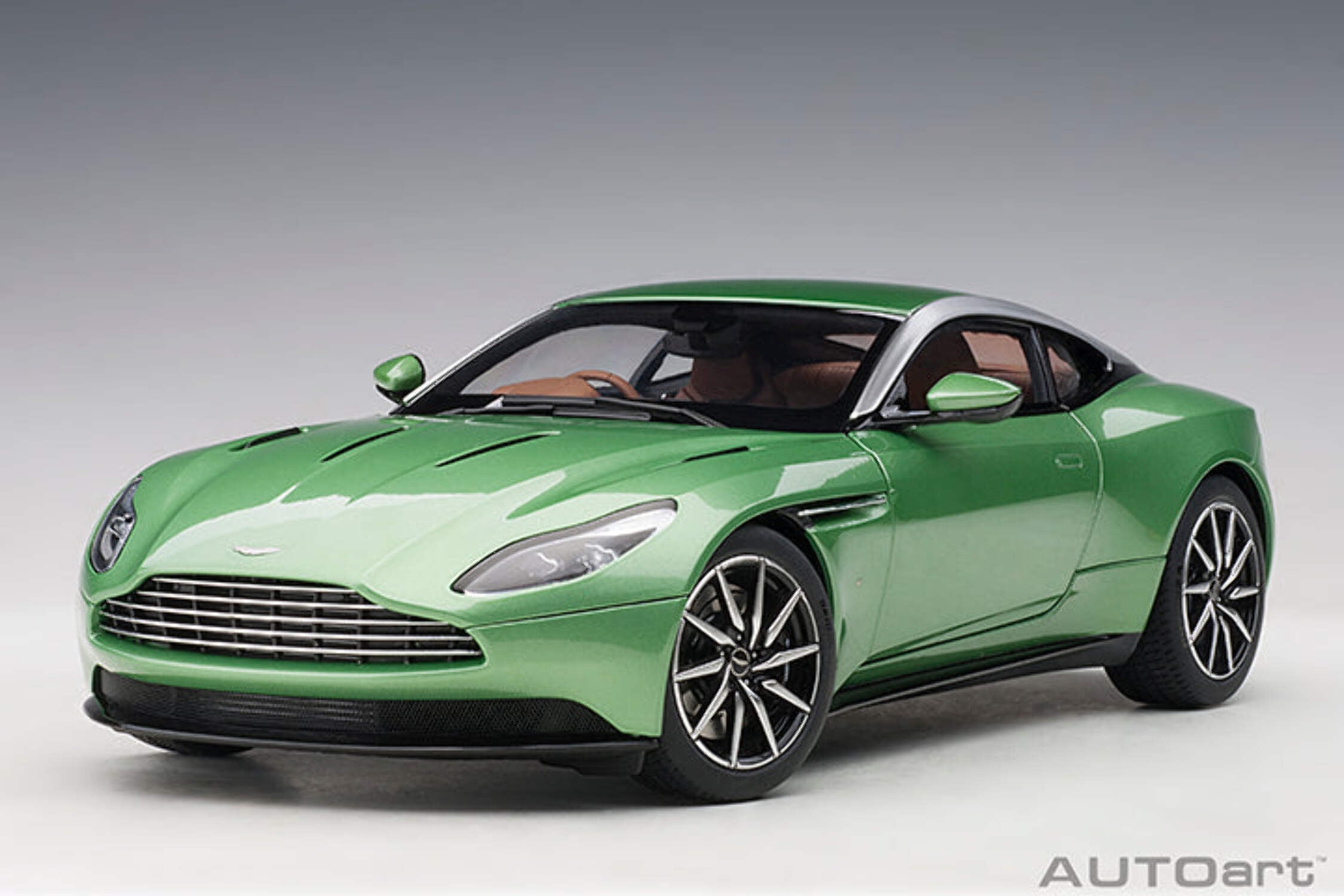 No517 ミニカー1/18箱あり ASTON MARTIN DB11 No517 ミニカー1/18箱あり ASTON MARTIN DB11